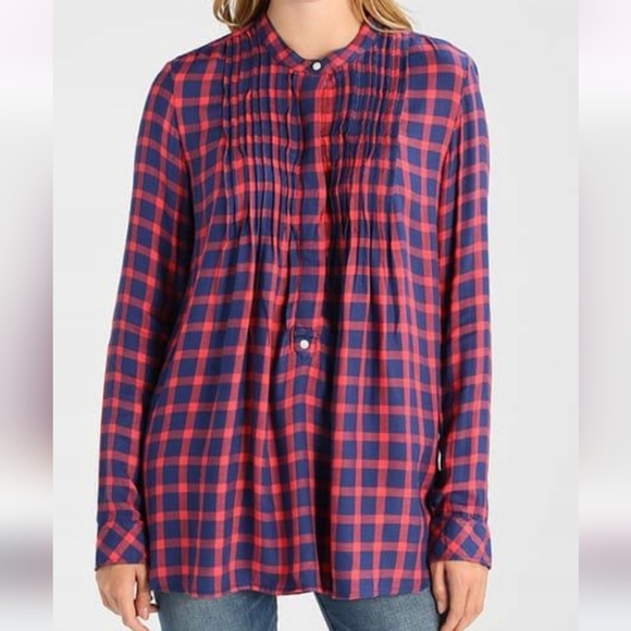GAP Tops - Gap Red & Blue Plaid Pintuck Popover Half Button Up Oversized Top Size XS